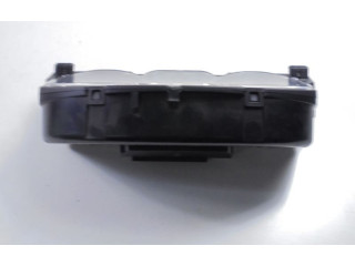 Панель приборов    Volkswagen PASSAT B6       