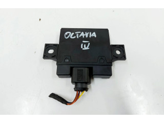 Блок управления двигателя 5E3035335   Skoda Octavia Mk4