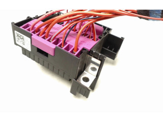 Блок предохранителей  A2135400414, 2041056730   Mercedes-Benz EQC    