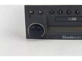 Радио/ проигрыватель CD/DVD / навигация 6Y0035152A Skoda Fabia Mk1 (6Y)