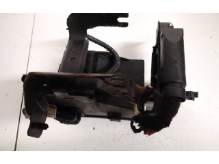 Pojistková skříňka 90560119, 90560119 Opel Zfira A 2005