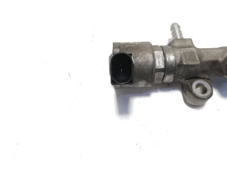 Vstřikovací lišta 04L089G Volkswagen Caddy DFSF