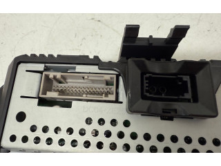 Přístrojová deska Volkswagen Touareg II 2014 7P6920882T