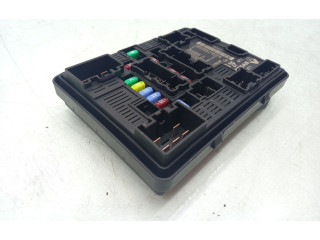 Блок предохранителей 284B76520R Dacia Sandero III