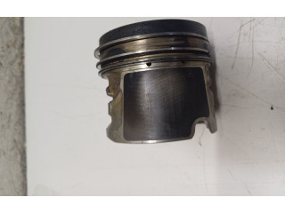 Píst 08402R BMW 5 GT F07