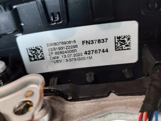 Volant BMW 4 G22 G23 G24 G26 2022 7857778