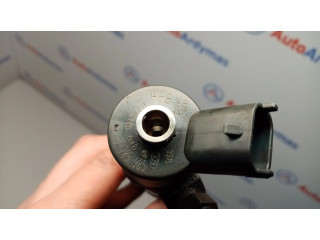 Vstřikovač 7785985, 13537785985 BMW 5 E39 pro naftový motor 2.5 M57