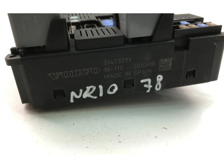 Блок предохранителей 31473771 Volvo XC90