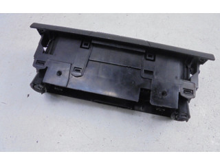 Блок управления климат-контролем Skoda Fabia Mk3 (NJ)