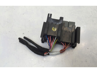 Pojistková skříňka 678835916R Nissan Juke II F16 2021