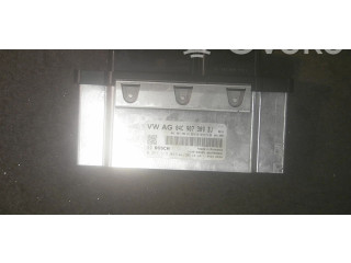 Блок управления двигателя 04C906025P   Skoda Fabia Mk3 (NJ)