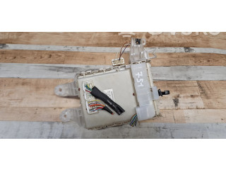 Pojistková skříňka 8273002130A, 8273002130 Toyota Auris 150 2009