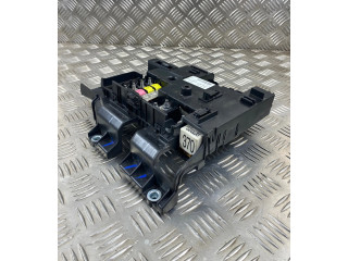   Pojistková skříňka 7P0937548G   Volkswagen Touareg II 2012