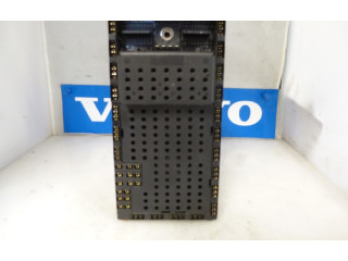Блок предохранителей  8645410, 8645410   Volvo V70    