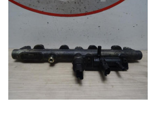 Топливная рампа 1570A0, 1570A0   Peugeot 406  