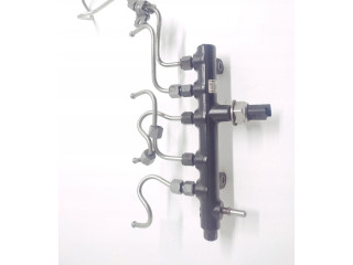 Топливная рампа 9674300080 Citroen C5