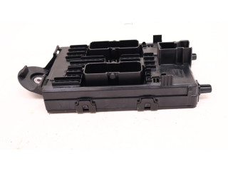 Блок предохранителей  31682732   Volvo XC90    