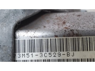 Крестовидная связь оси рулевого колеса