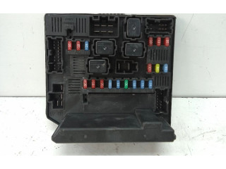   Pojistková skříňka 519136329   Nissan Qashqai+2 2007