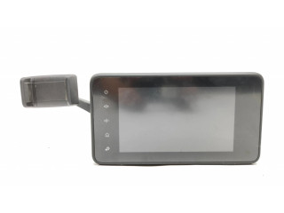 Радио/ проигрыватель CD/DVD / навигация