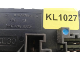 Pojistková skříňka 1670658, 016706581 Mercedes-Benz C W204 2010