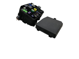 Блок предохранителей 7594 Mitsubishi Outlander