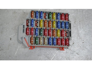 Блок предохранителей       Volvo V70