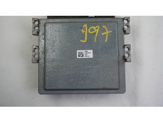 Блок управления двигателя 237102597R, S180095132A Dacia Duster