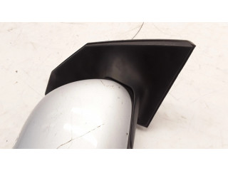 Зеркало электрическое правое Toyota Corolla E120 E130 2000-2004 года