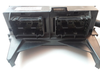 Блок предохранителей 04692167ab Jeep Grand Cherokee (WK)