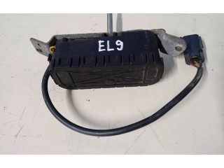 Моторчик стеклоочистителя 8620954    Volvo S80