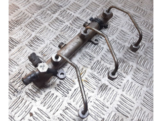 Топливная рампа Audi A6 S6 C6 4F для двигателя ASB