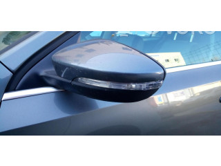 Зеркало электрическое        Volkswagen Jetta VI  2011 - 2018 года   
