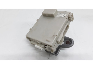   Pojistková skříňka 8267030250, 5F270407   Lexus GS 300 350 430 450H 2006