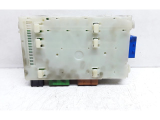 Блок предохранителей 30786132, 30786132AA   Volvo S80    