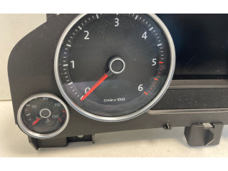 Přístrojová deska Volkswagen Touareg II 2013 7P6920982S