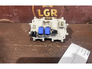 Pojistková skříňka Nissan Quest 2005