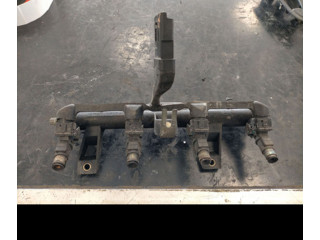 Топливная рампа 198542   Citroen Berlingo  