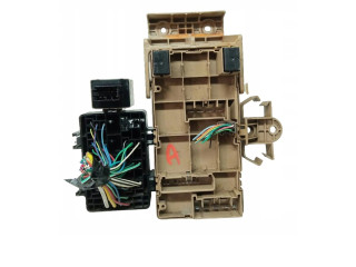 Блок предохранителей  CM19360AN, 82201FG010   Subaru Forester SH    