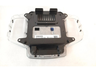 Дисплей    31466836   Volvo XC90