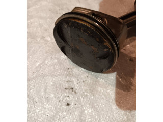 Шатун      BMW 3 E90 E91  