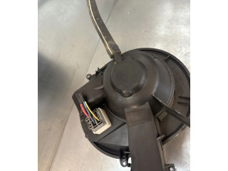 Вентилятор печки Volvo V70