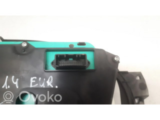 Přístrojová deska Dacia Sandero 2009 P8200733621