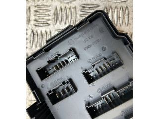 Блок предохранителей     SsangYong Rexton    