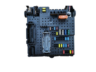 Блок предохранителей 30728512, 06W033 Volvo XC90