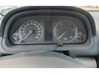 Панель приборов    Mercedes-Benz A W169       