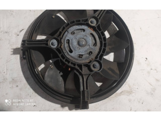 Топливная рампа 8J0035223B   Audi TT Mk1  