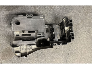 Pojistková skříňka Ford Explorer VI 2021