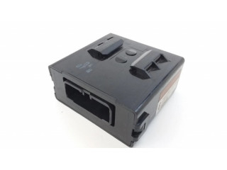 Блок управления 8865002331, 2773001130 Toyota Corolla E120 E130