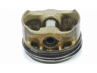 Píst 11257613626 BMW X6 E71 pro benzínový motor 4.4